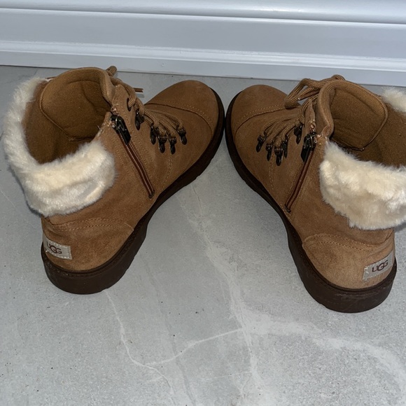 UGG AZELL HIKER WEATHER WATERPROOF WINTER BOOT - Picture 9 of 13